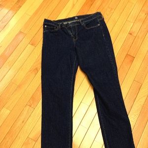 Gap Denim - 1969 Real Straight Dark Blue Jeans